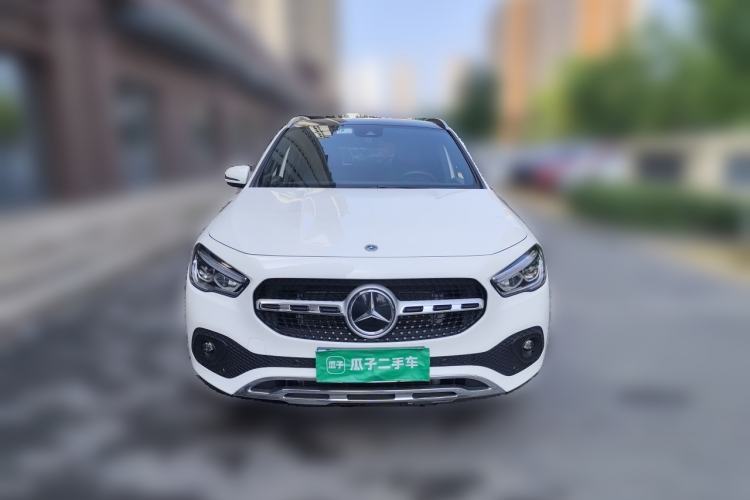 Mercedes-Benz GLA 200 2022 — 2