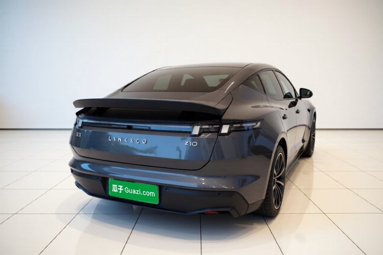 Lynk & Co Z10 2024 — 5
