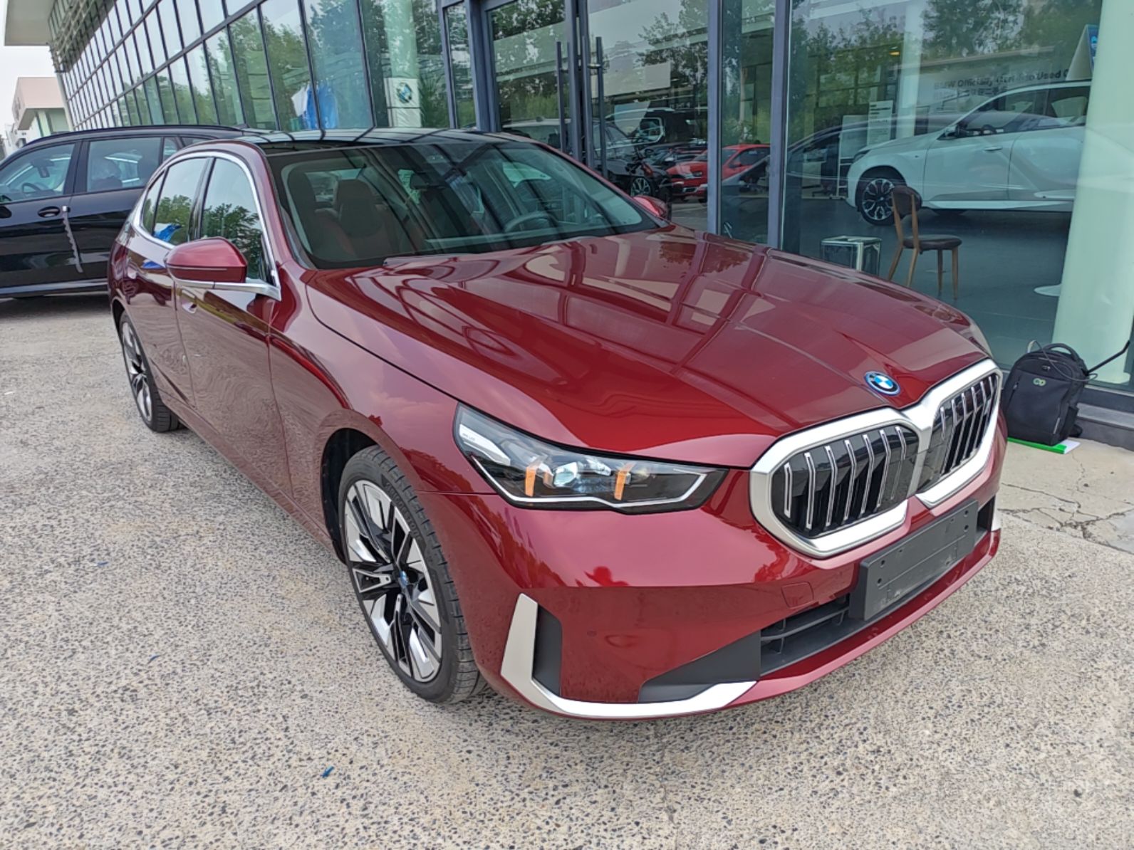 BMW i5 2025 — фото 3