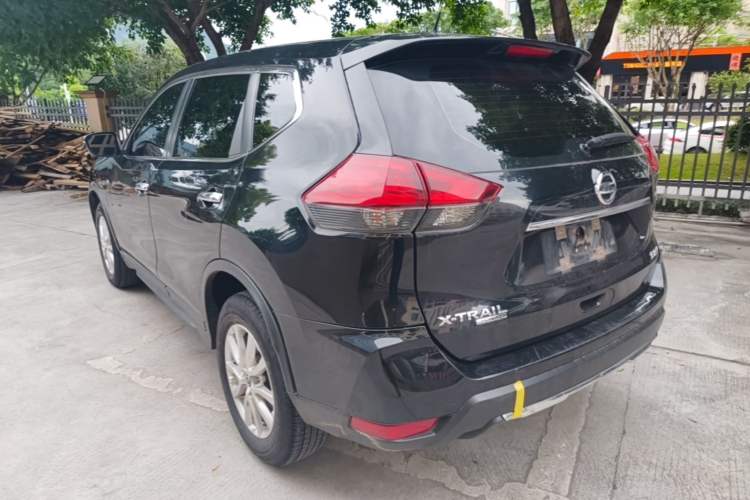 Nissan Rogue 2022 — 4
