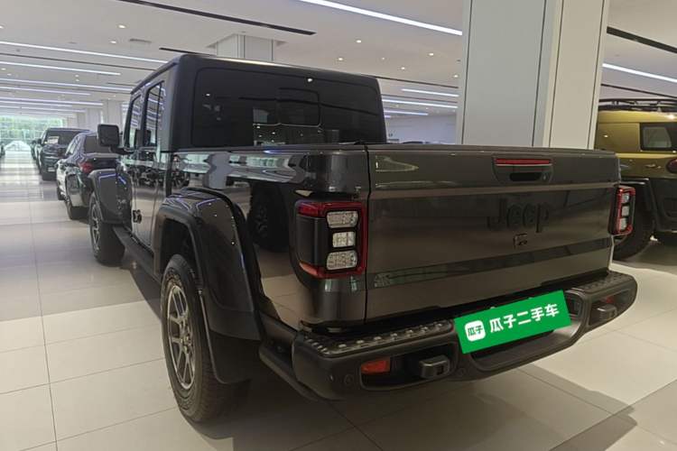 Jeep Gladiator 2022 — 4