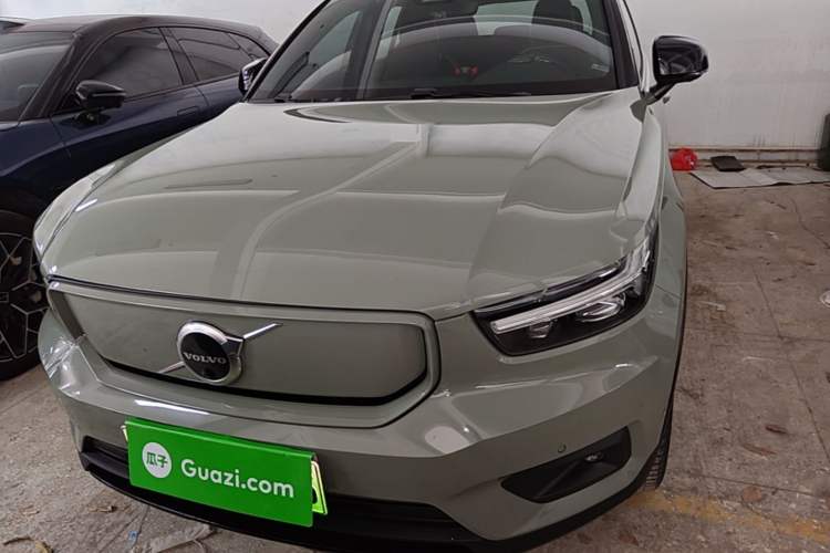 Volvo xc40 new energy 2022 — фото 2