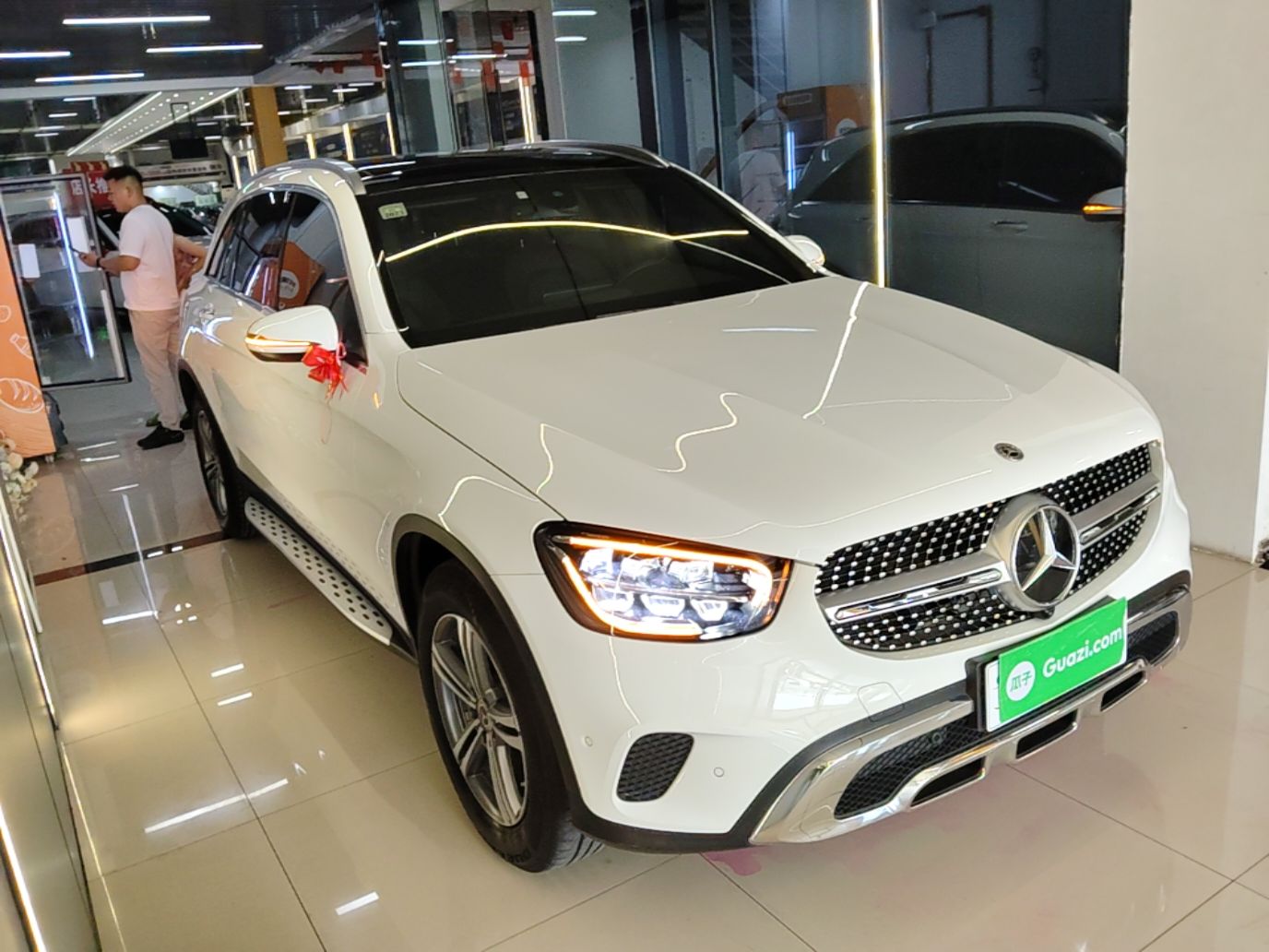 Mercedes-Benz GLC 260 L 2021 — фото 3