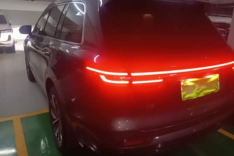 Li Auto ONE 2021 — 4