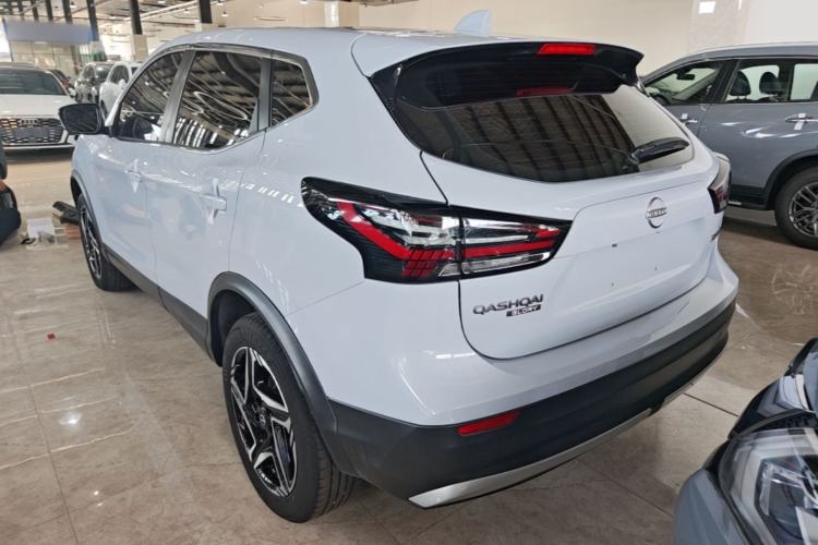 Nissan Qashqai 2025 — 4
