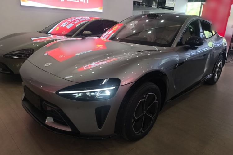 Xiaomi Auto YU7 2025 — фото 1