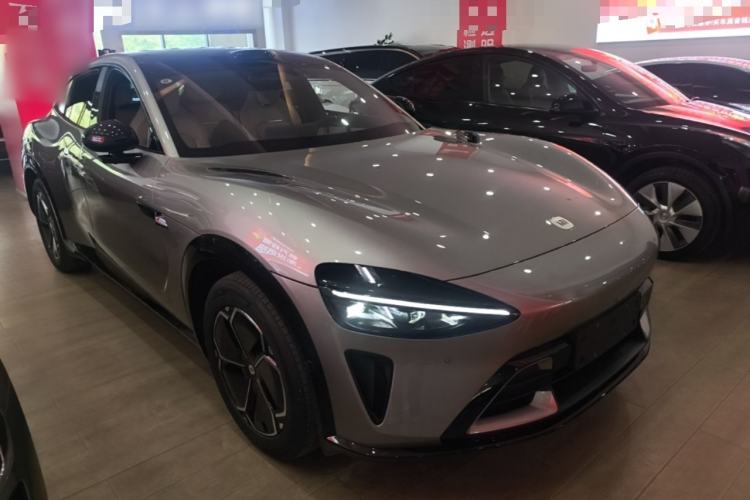 Xiaomi Auto YU7 2025 — фото 3