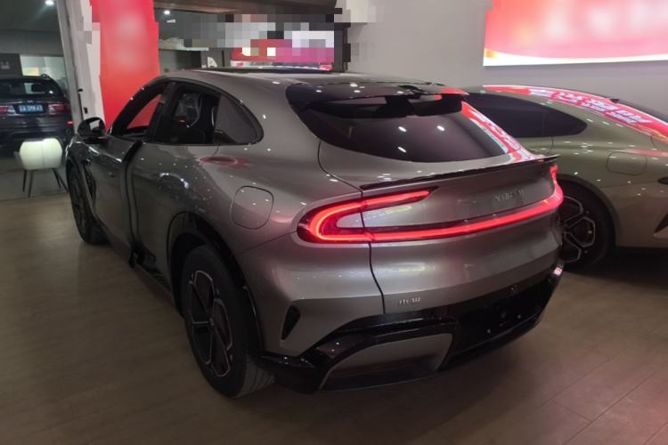 Xiaomi Auto YU7 2025 — фото 4