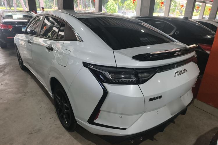 DongFeng Yixuan 2023 — 4