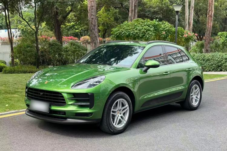 Porsche Macan 2020 — фото 1