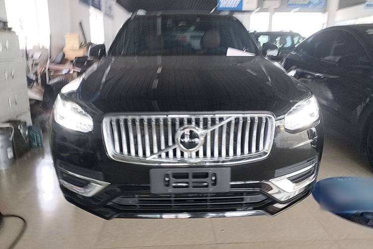 Volvo XC90 2024 — 2