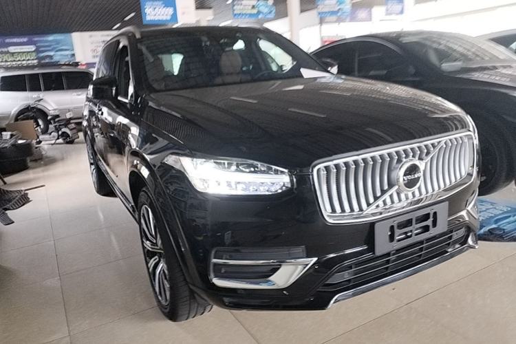 Volvo XC90 2024 — 3