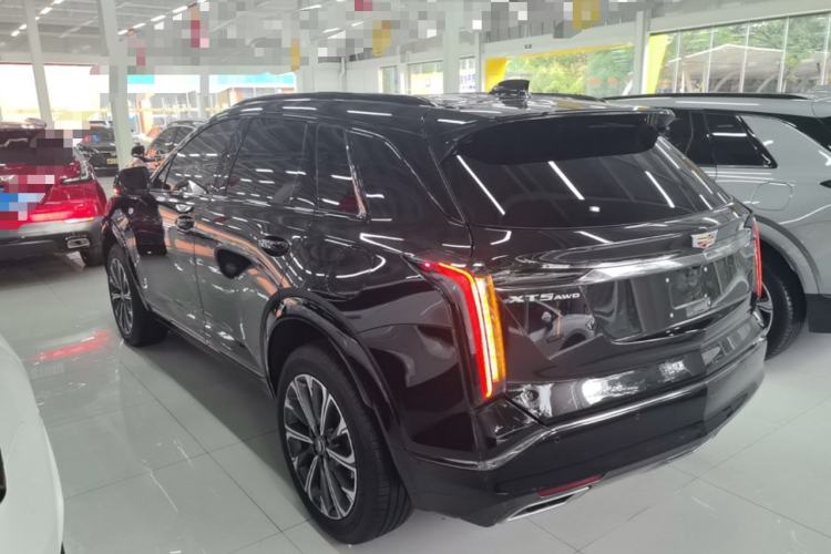 Cadillac XT5 2025 — фото 4