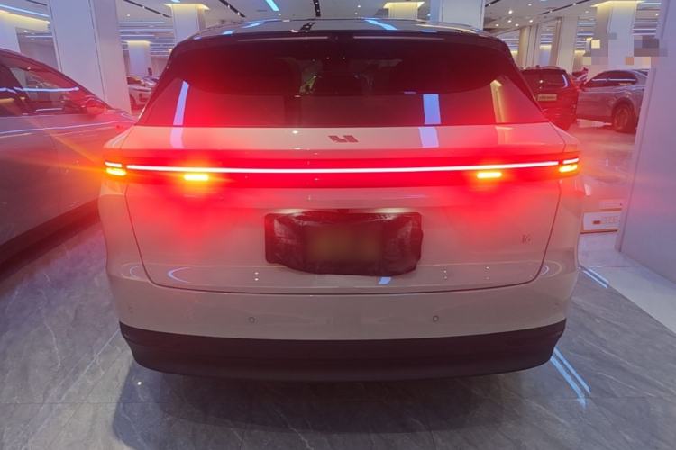 Li Auto i6 2025 — 5