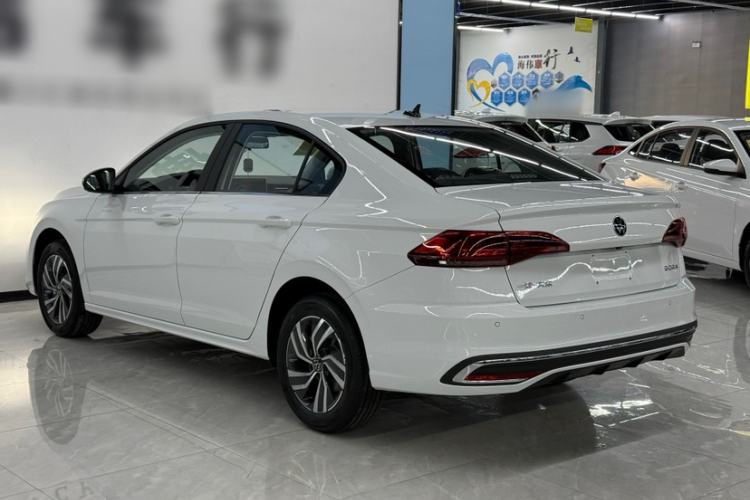 Volkswagen Bora 2026 — 4