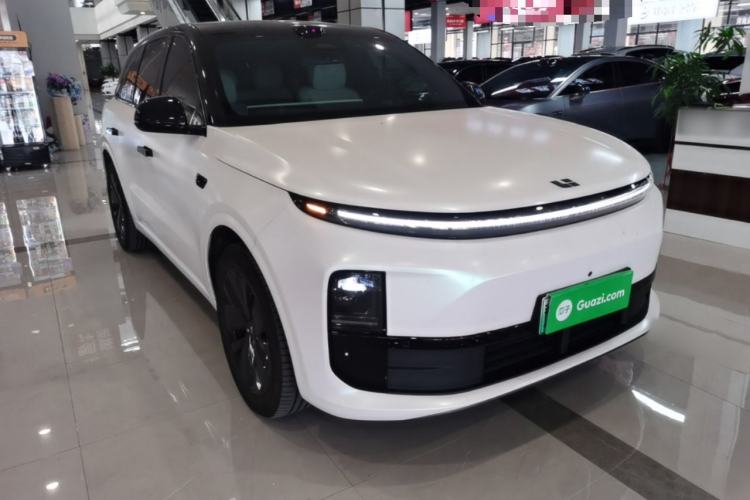 Li Auto L6 2025 — 3