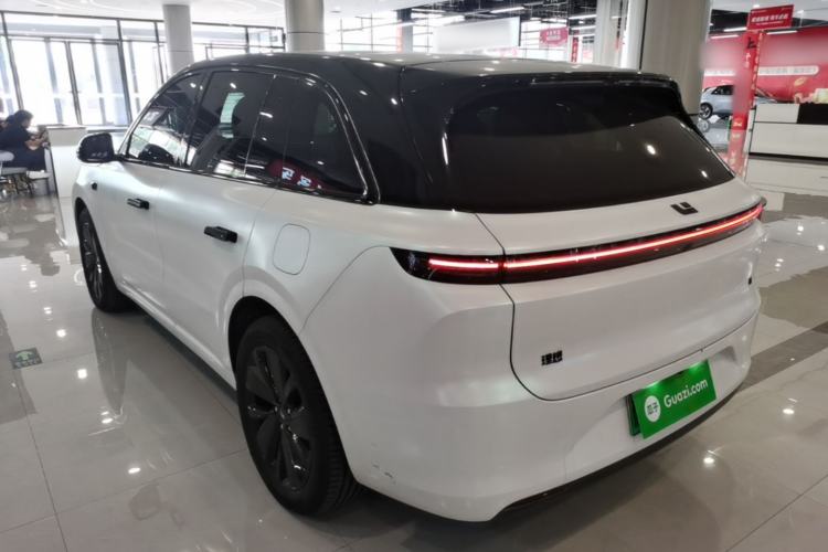 Li Auto L6 2025 — 4
