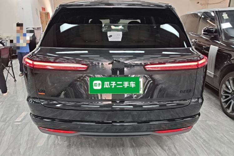 Onvo Luxeed L90 2025 — 5