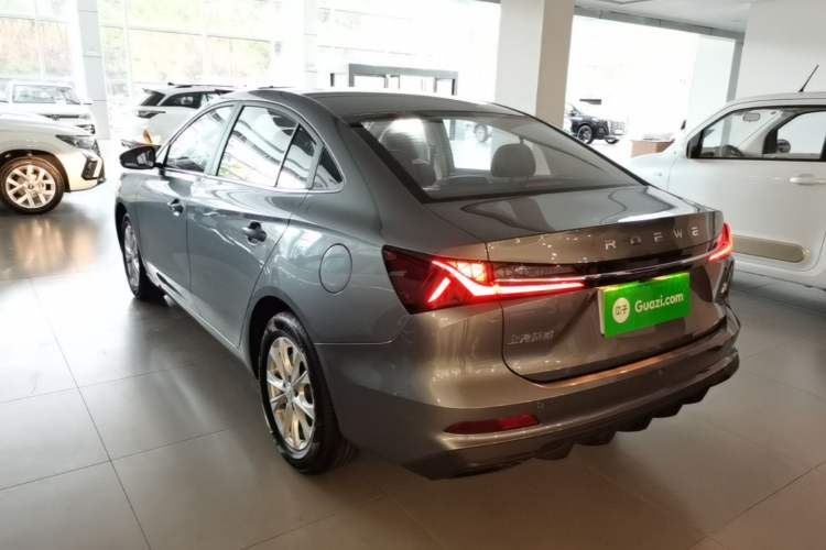 Roewe i5 2026 — 4