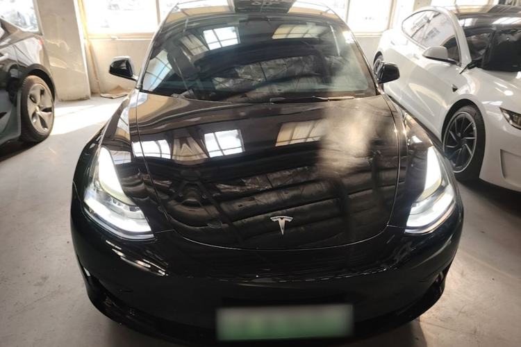 Tesla Model 3 2022 — 2