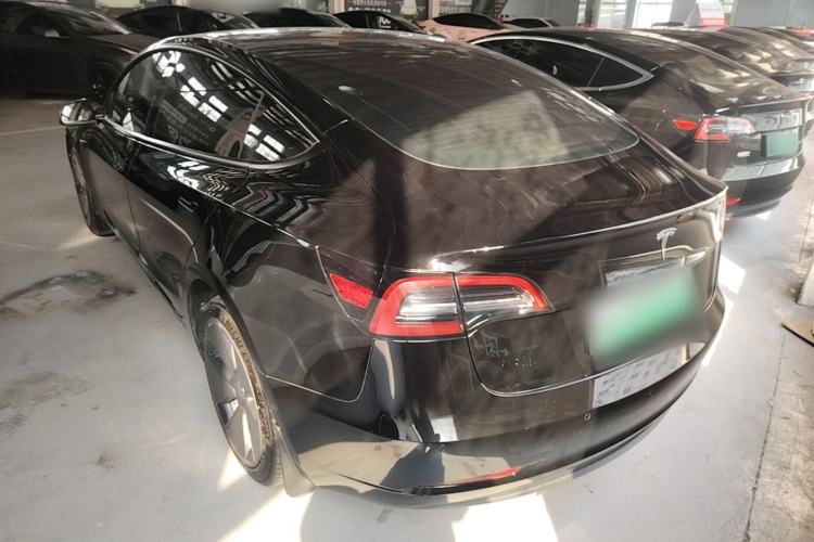 Tesla Model 3 2022 — 4