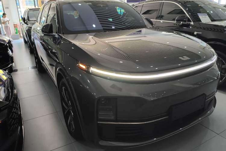 Li Auto L7 2023 — 3