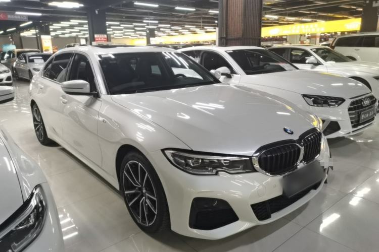 BMW 320Li 2021 — 3