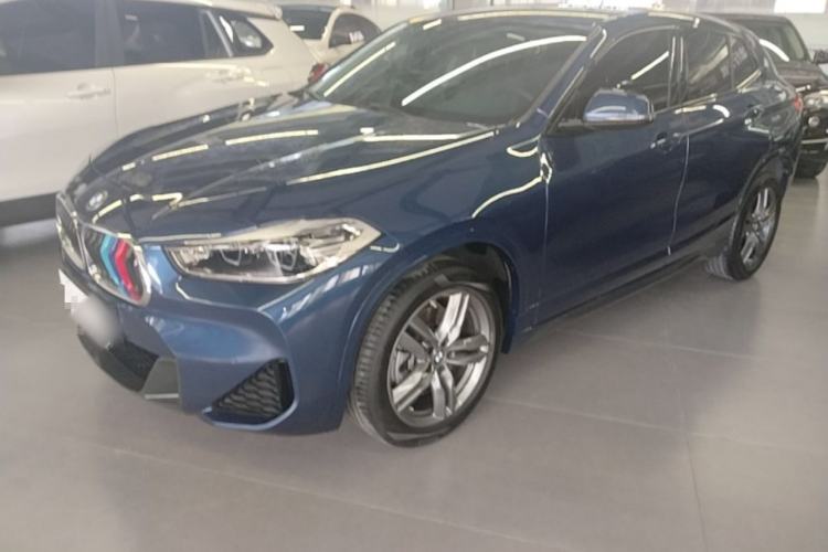 BMW X2 2021 — фото 1