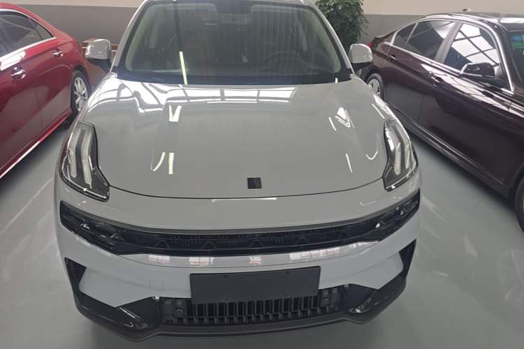 Lynk & Co 06 EM-P 2022 — 2