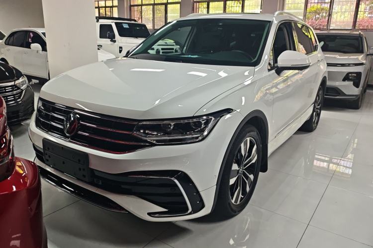 Volkswagen Tiguan L 2025 — фото 1
