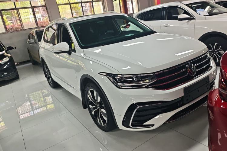 Volkswagen Tiguan L 2025 — фото 3