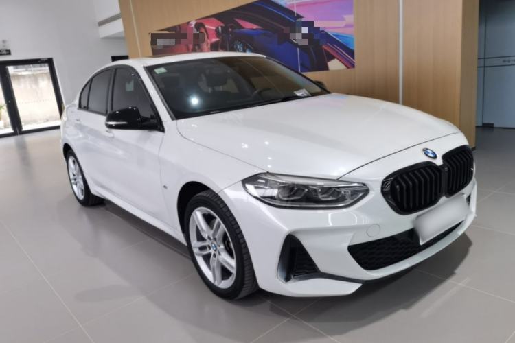 BMW 120i 2021 — фото 3