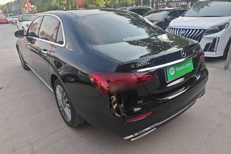Mercedes-Benz E 300 L 2021 — 4