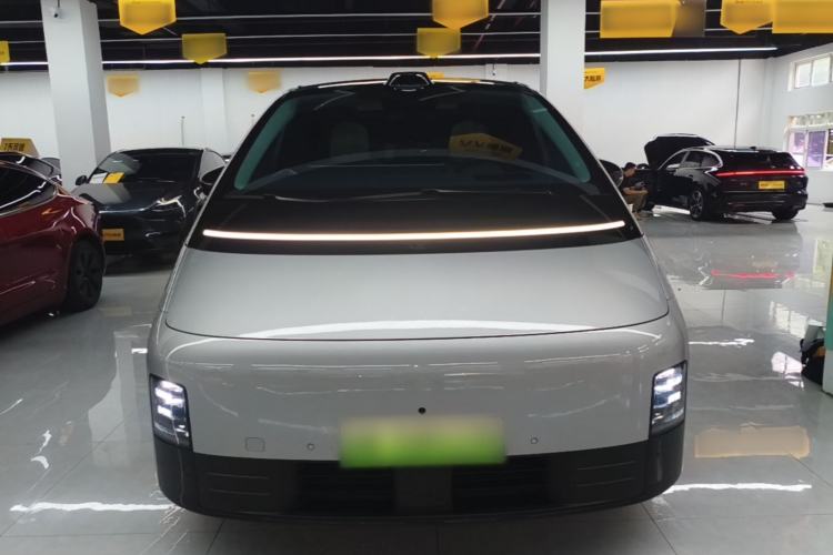 Li Auto MEGA 2024 — 2