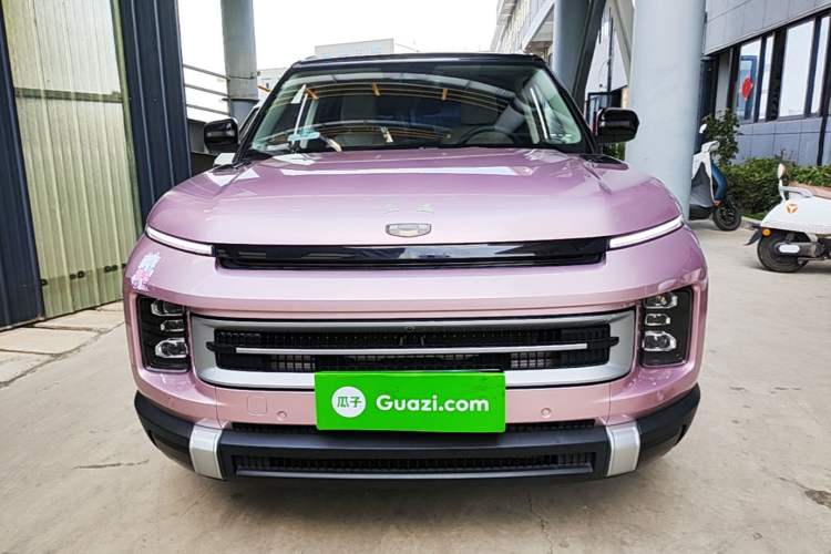 Geely Icon 2023 — 2