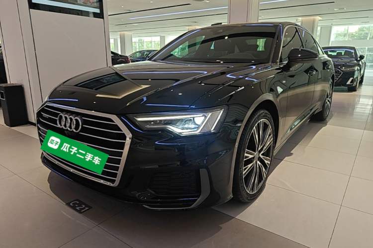 Audi A6L 2021 — фото 1