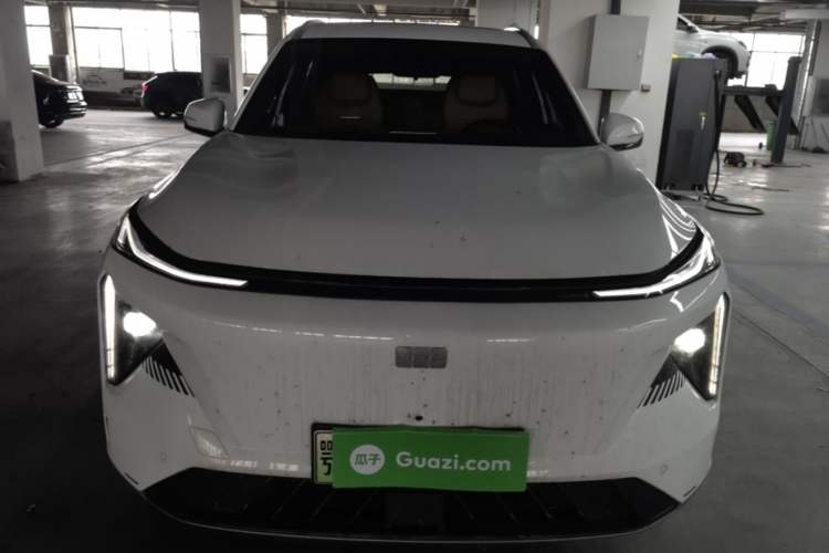 Geely Galaxy L7 2024 — 2