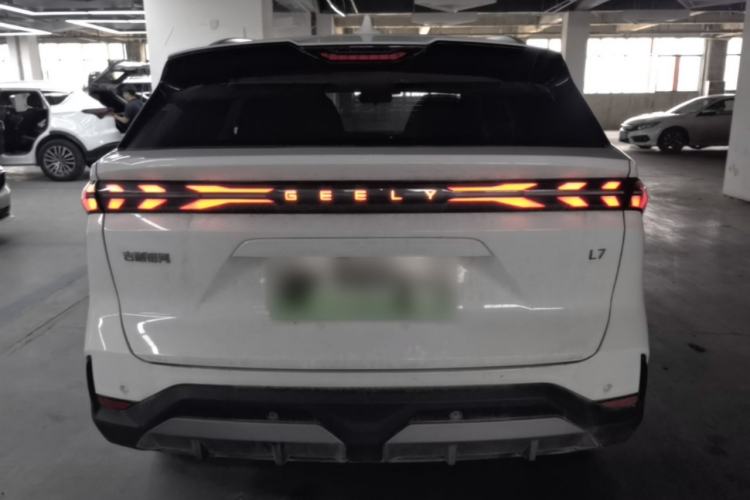 Geely Galaxy L7 2024 — 5