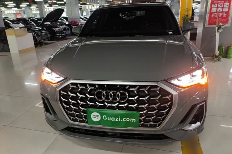 Audi Q3 2024 — 2