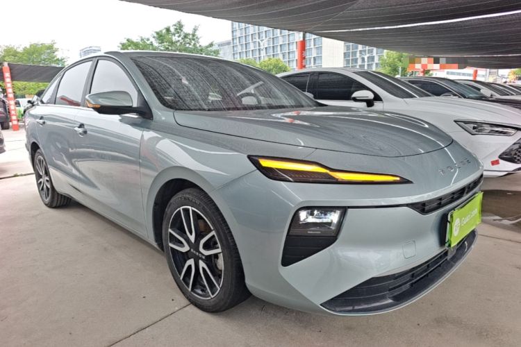 Roewe D6 2025 — 3