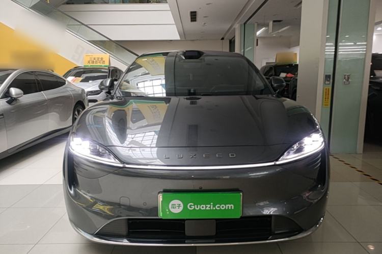 Luxeed R7 2025 — 2