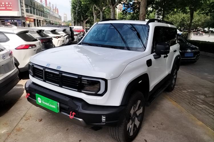 BAIC BJ40 2025 — фото 1