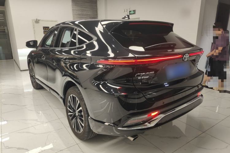 Toyota Venza 2023 — 4