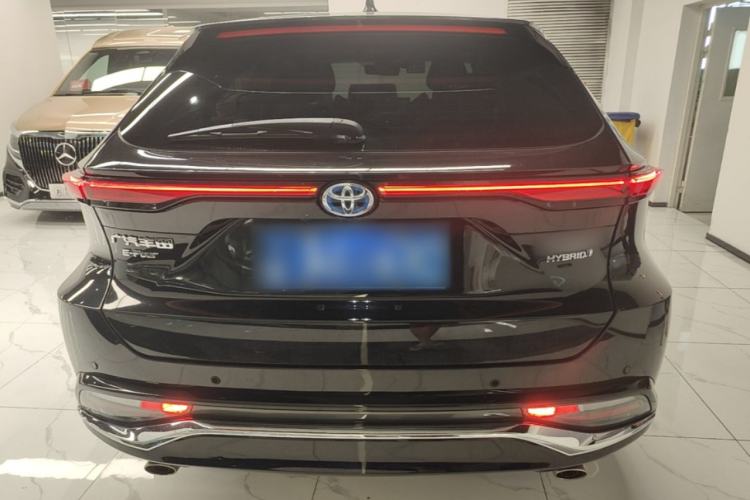 Toyota Venza 2023 — 5