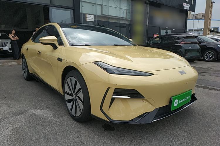 Geely Galaxy E8 2024 — 3