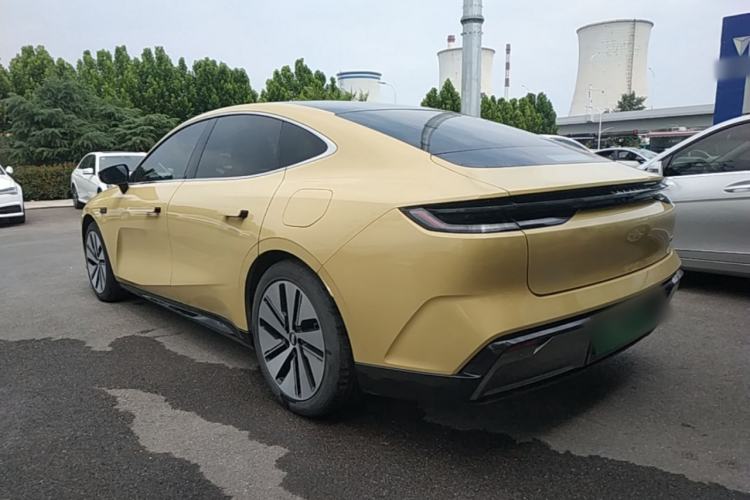 Geely Galaxy E8 2024 — 4
