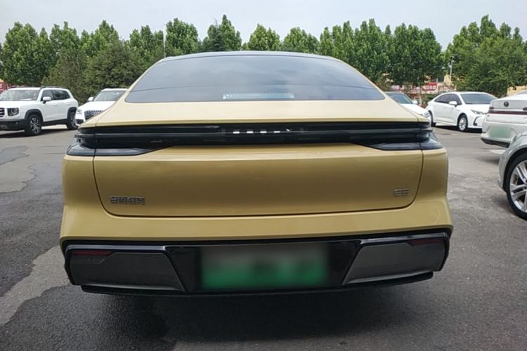 Geely Galaxy E8 2024 — 5