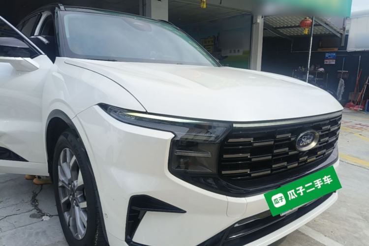 Ford Edge 2023 — 3
