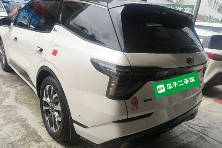Ford Edge 2023 — 4