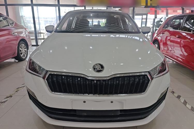 Skoda Rapid 2020 — фото 2